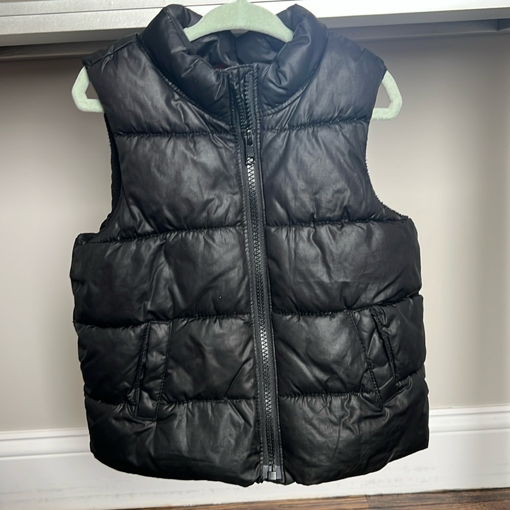 Old Navy black vest 3T